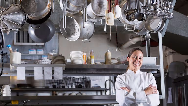 Efficient Strategies for Maximizing Equipment Uptime & Minimizing Costs in Restaurant Facilities